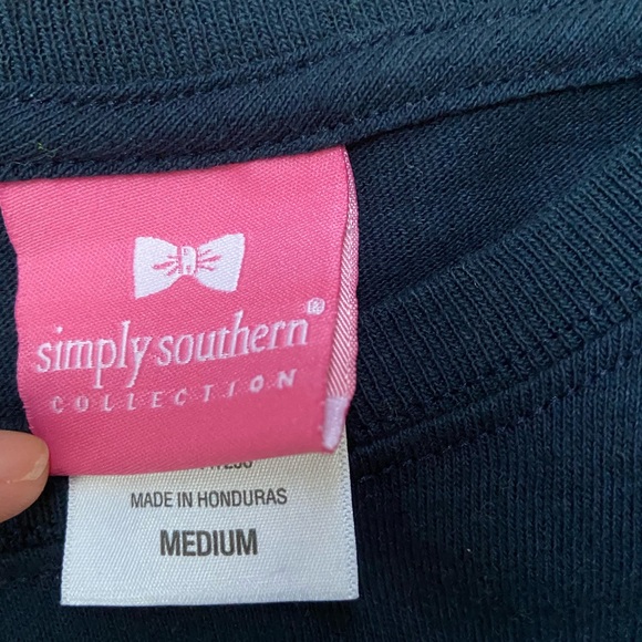Simply Southern short sleeve shirt - Picture 3 of 3